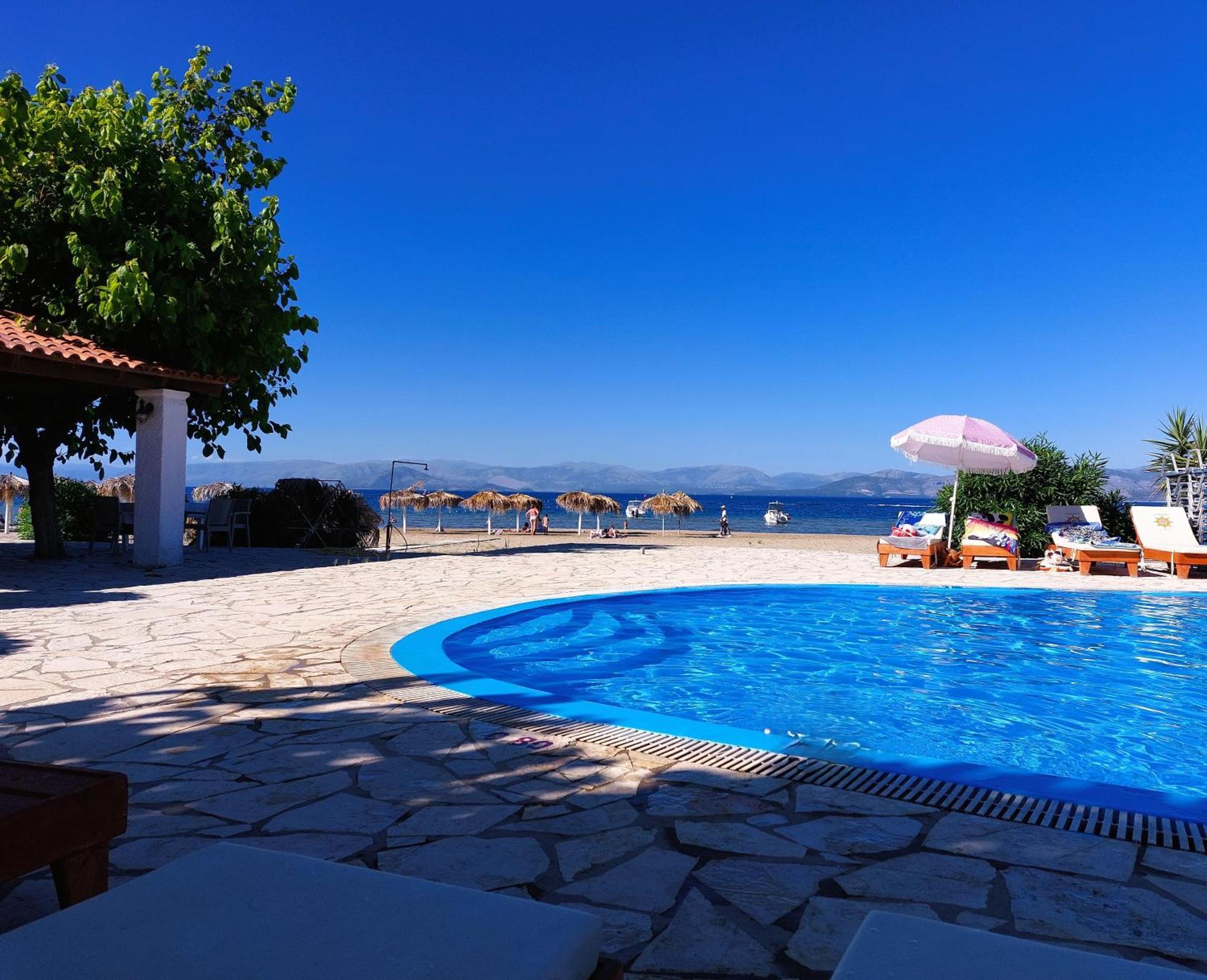 Cavos Sunrise Beach Apartments Kávos Exterior foto